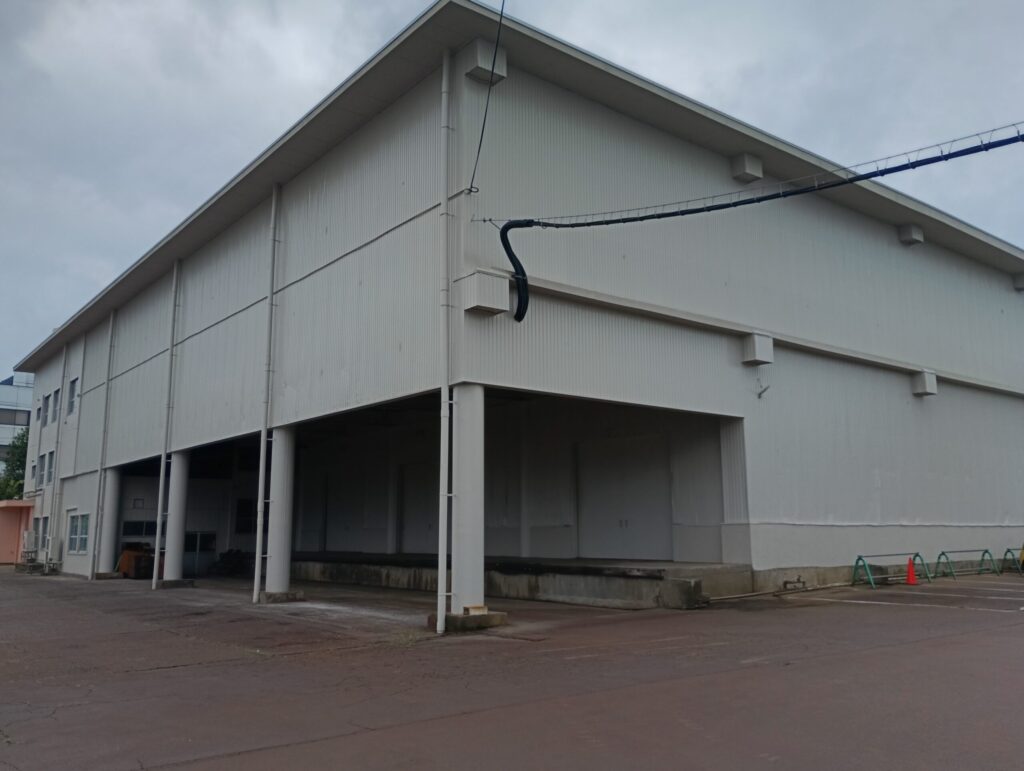 長岡市・倉庫外壁改修工事